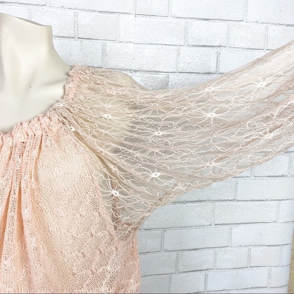 𝅺a'reve Boho Peach Lace Top - Picture 4 of 9